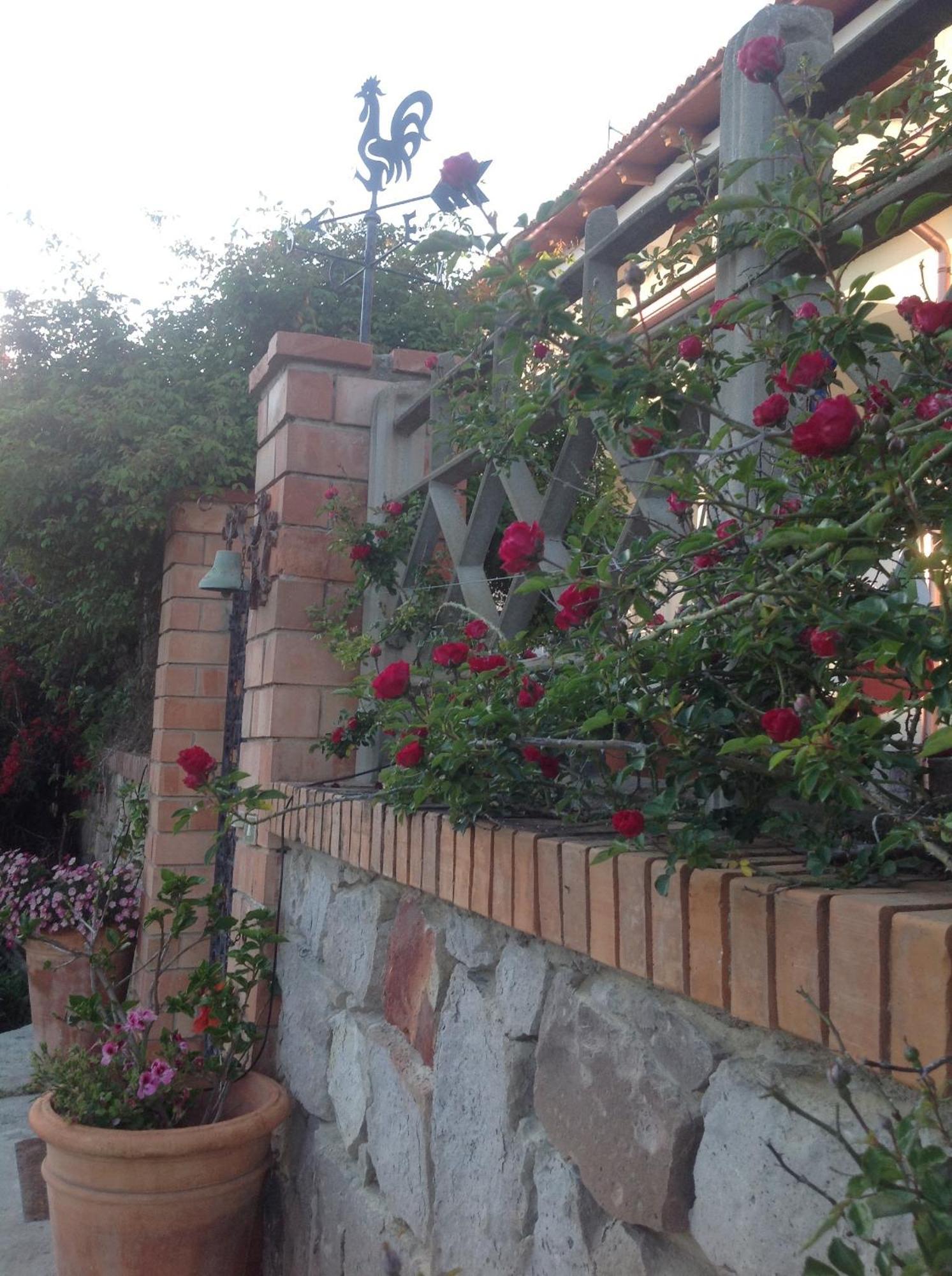 Ferienwohnung Trilocale Margine Rosso Quartu SantʼElena Exterior foto